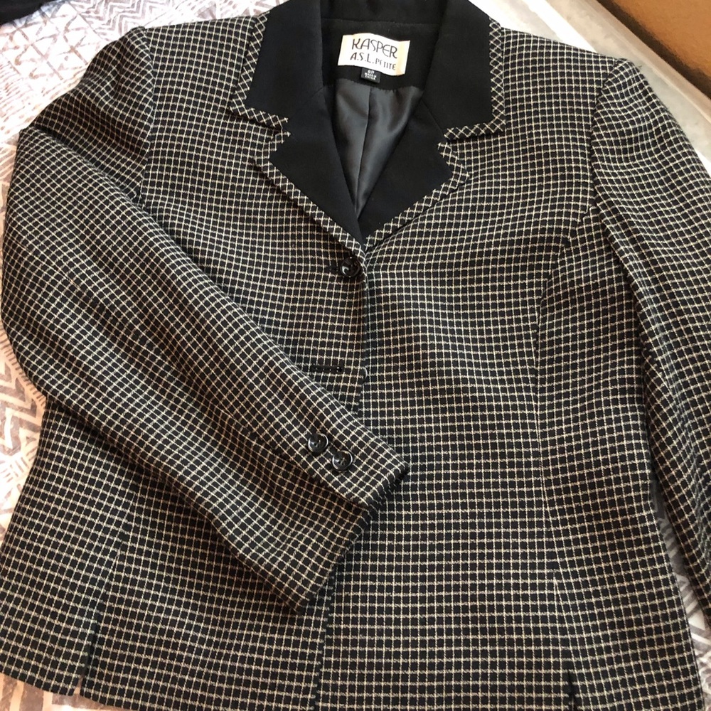 So classy!! ❤️❤️❤️